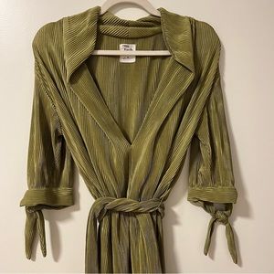 Women’s Tach Silk Pleated Olive Dress
